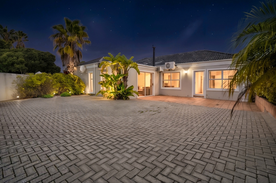 3 Bedroom Property for Sale in Parklands Western Cape